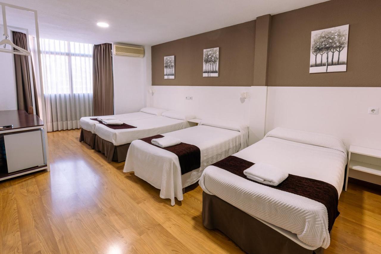 Pension Venecia Pinto Exterior photo