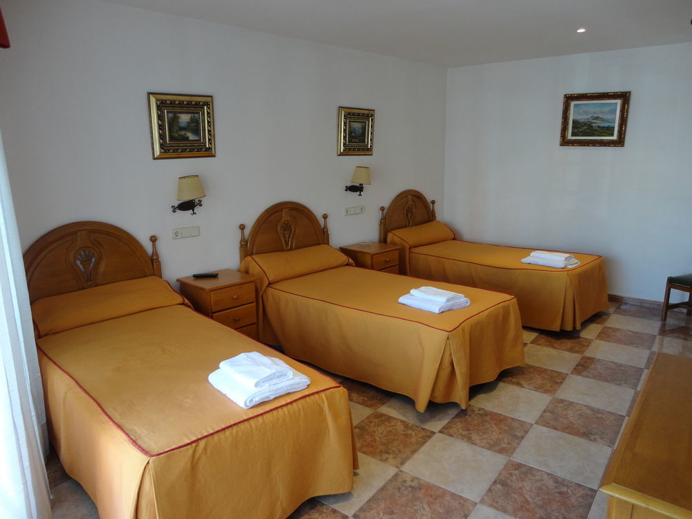 Pension Venecia Pinto Exterior photo