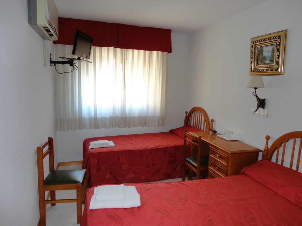 Pension Venecia Pinto Exterior photo